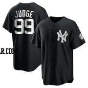 Aaron Judge Youth New York Yankees Black/White Replica Jersey