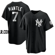 Mickey Mantle Youth New York Yankees Black/White Replica Jersey